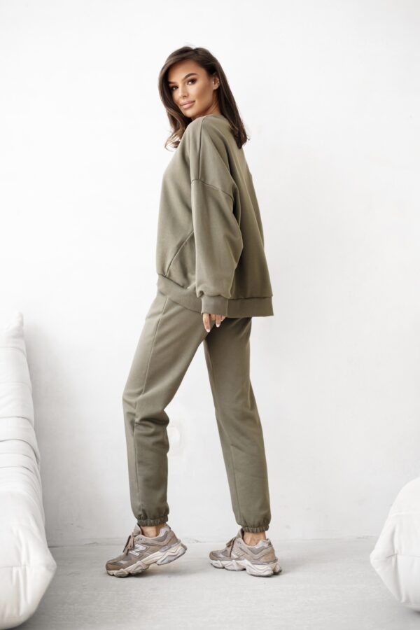 Spodnie jogger oliwka