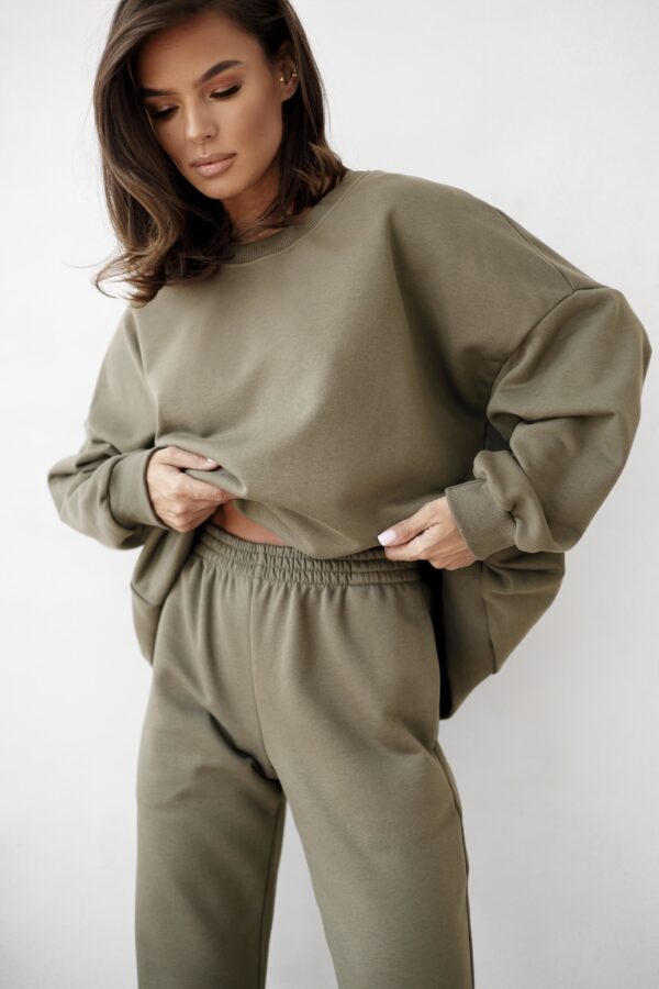 Spodnie jogger oliwka